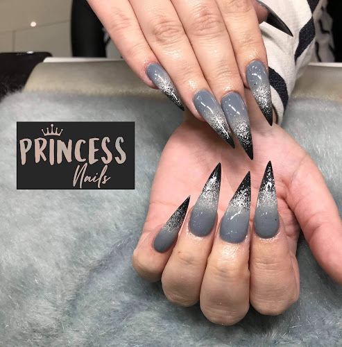 Comments and reviews of Princess Nails