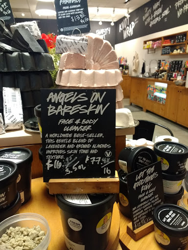 Cosmetics Store «LUSH», reviews and photos, 516 Eastview Mall, Victor, NY 14564, USA