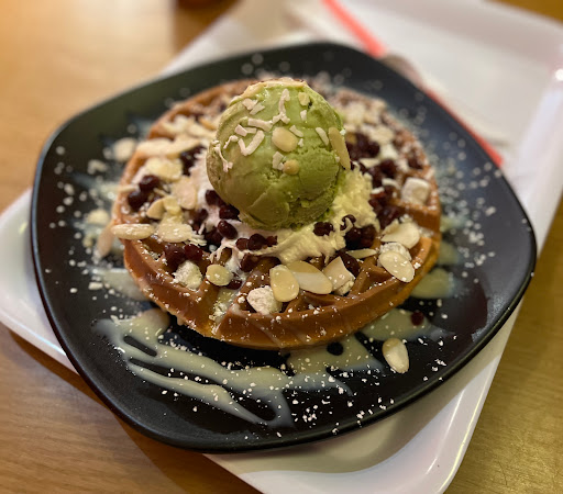 Cafe «Kulu Desserts», reviews and photos, 86-55 Broadway, Elmhurst, NY 11373, USA