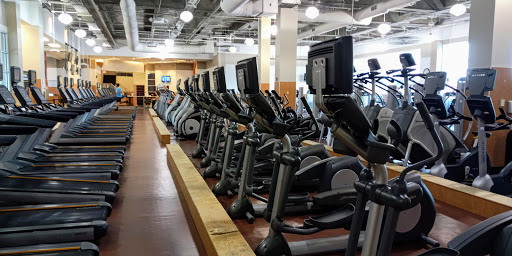 Gym «LA Fitness», reviews and photos, 2970 Belcrest Center Dr, Hyattsville, MD 20782, USA