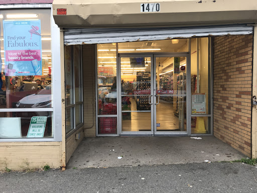 Dollar Store «FAMILY DOLLAR», reviews and photos, 1470 N Shore Rd, Revere, MA 02151, USA