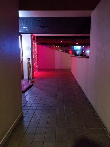 Hookah Bar «PLEASURE NIGHTCLUB & HOOKAH LOUNGE», reviews and photos, 5665 N Blackstone Ave #110, Fresno, CA 93710, USA