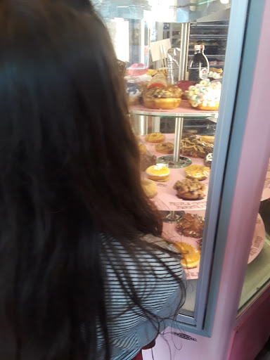 Donut Shop «Voodoo Doughnut», reviews and photos, 22 SW 3rd Ave, Portland, OR 97204, USA