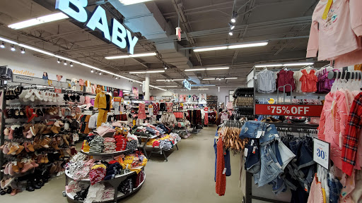 Clothing Store «Old Navy», reviews and photos, 36698 Bayside Outlet Dr, Rehoboth Beach, DE 19971, USA