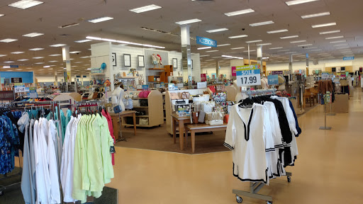 Department Store «Bealls Store», reviews and photos, 1706 Citrus Blvd, Leesburg, FL 34748, USA
