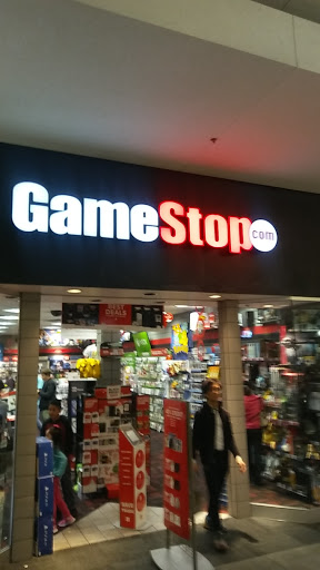 Video Game Store «GameStop», reviews and photos, 3011 S Glenstone Ave, Springfield, MO 65804, USA