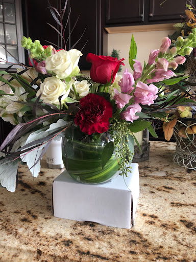 Florist «Floral Excellence», reviews and photos, 1026 S McLean Blvd, Elgin, IL 60123, USA