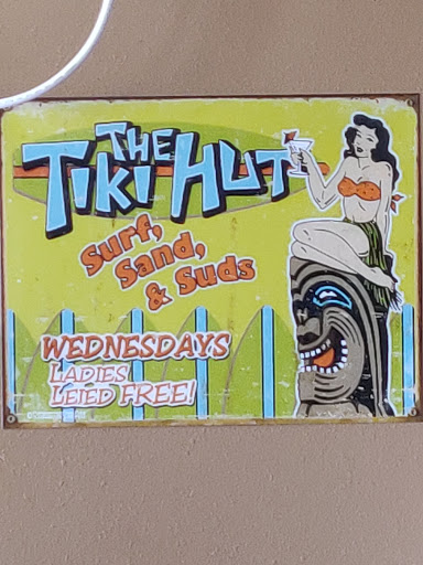 Restaurant «Beach Bums Bar & Eatery», reviews and photos, 35776 Co Hwy 72, Battle Lake, MN 56515, USA