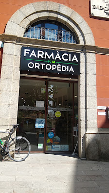 Farmàcia Ortopèdia Muntané Manaut, Núria Plaça de Barcelona, 3, 17520 Puigcerdà, Girona, España