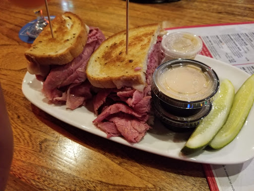 Shopping Mall «Rockside Corners Shopping Center», reviews and photos, 6901 Rockside Rd, Independence, OH 44131, USA