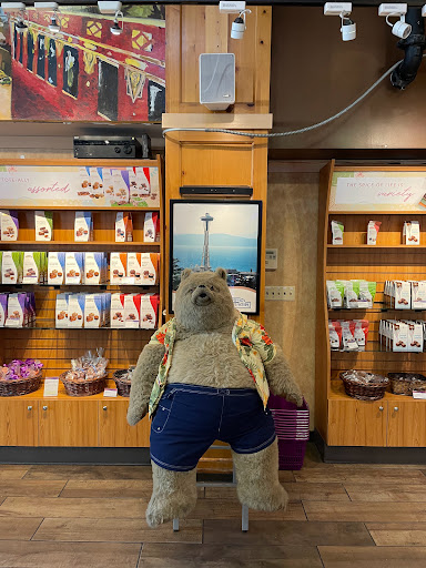 Chocolate Shop «Rocky Mountain Chocolate Factory», reviews and photos, 1419 1st Ave, Seattle, WA 98101, USA