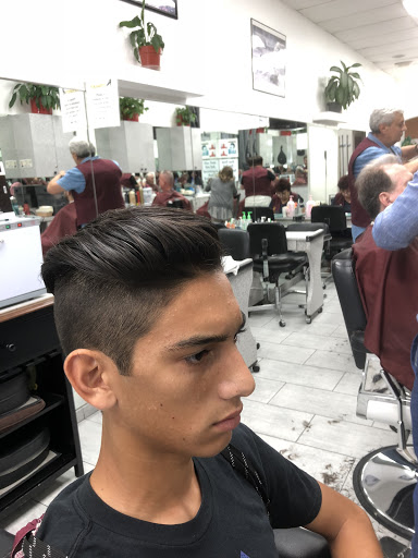 Barber Shop «Hairstyles by John», reviews and photos, 1602 E Hallandale Beach Blvd, Hallandale Beach, FL 33009, USA