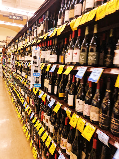 Grocery Store «Times Supermarket», reviews and photos, 3350 Lower Honoapiilani Rd, Lahaina, HI 96761, USA