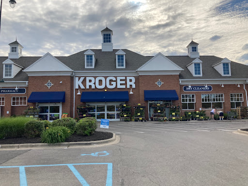 Grocery Store «Kroger», reviews and photos, 5161 Hampsted Village Center Way, New Albany, OH 43054, USA