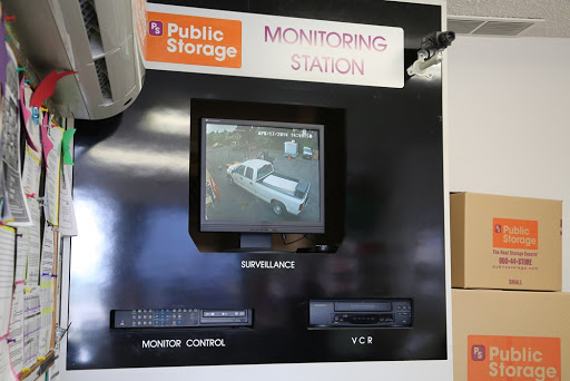 Self-Storage Facility «Public Storage», reviews and photos, 18175 Chatsworth St, Granada Hills, CA 91344, USA