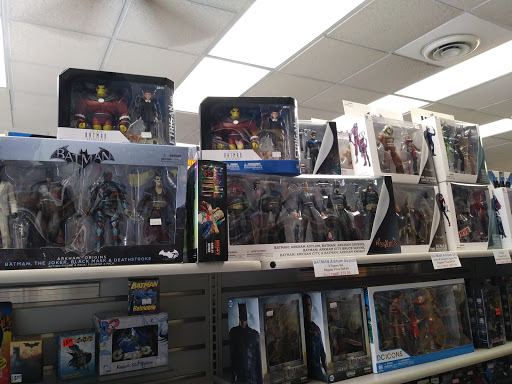 Collectibles Store «Alien Entertainment Store», reviews and photos, 702 S Main St, Lombard, IL 60148, USA
