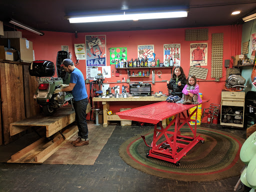 Motor Scooter Dealer «Metro Scooter», reviews and photos, 3716 Montgomery Rd, Cincinnati, OH 45207, USA