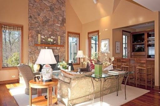 Real Estate Agents «Sasha Farmer Team, Charlottesville Real Estate», reviews and photos, 245 Ridge McIntire Rd #100, Charlottesville, VA 22903, USA