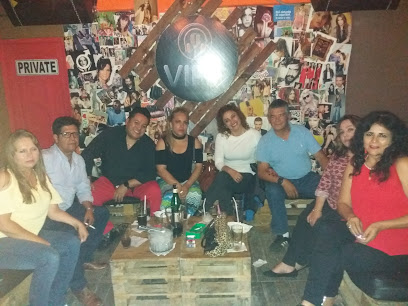 Karaoque VIPS - Seoane 221-91, Santa Cruz de la Sierra, Bolivia