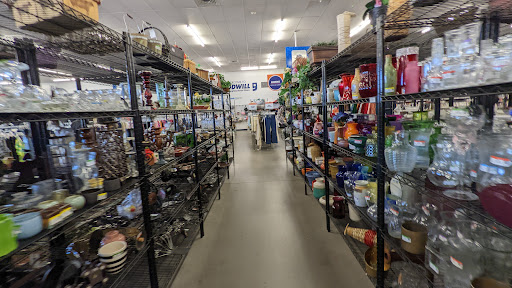 Thrift Store «Cotton & Greenway Goodwill Retail Store & Donation Center», reviews and photos, 15190 N Cotton Ln, Surprise, AZ 85388, USA