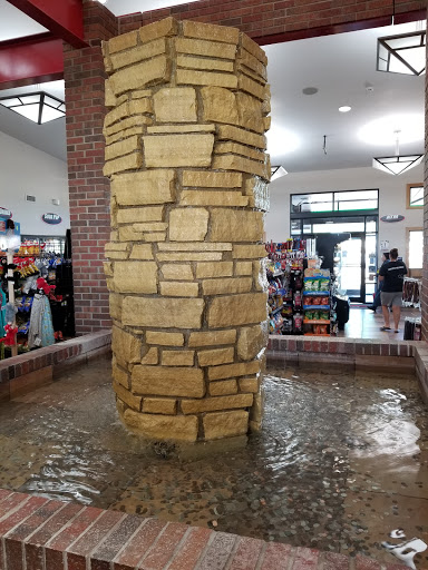 Movie Theater «Regal Cinemas Starlight 14 - Charlotte», reviews and photos, 11240 N Tryon St, Charlotte, NC 28262, USA