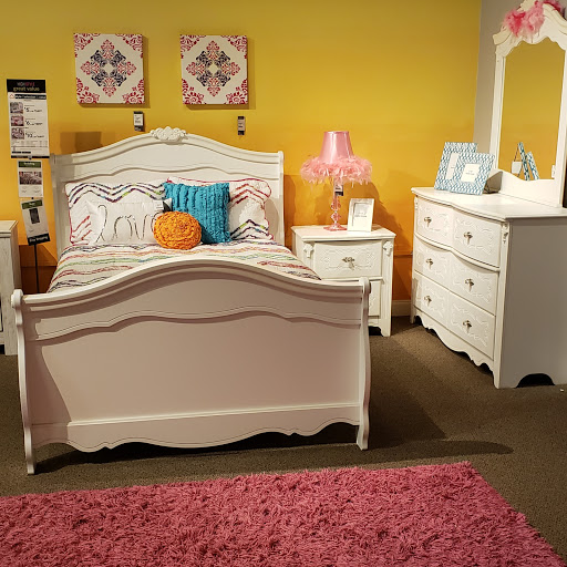Furniture Store «Ashley HomeStore», reviews and photos, 12185 77th St, Kenosha, WI 53142, USA