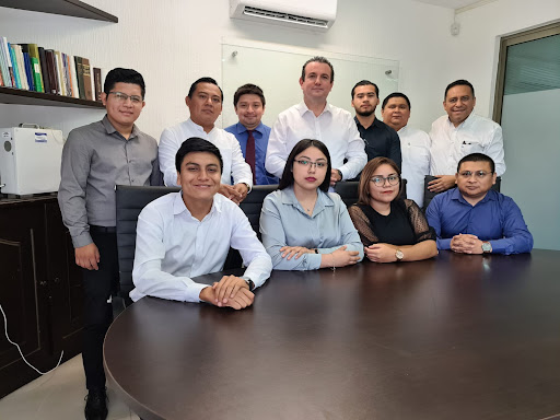 Abogados y Contadores Cancún BC