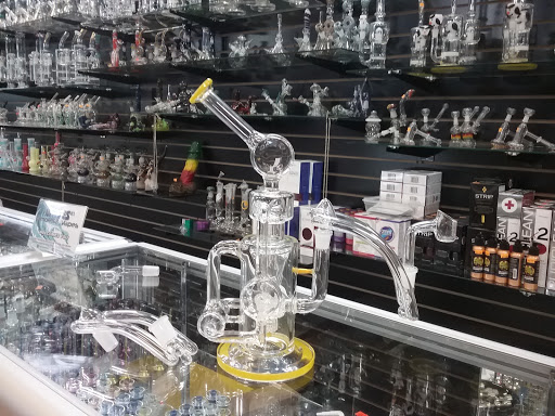 Tobacco Shop «Waves Smoke & Vapes», reviews and photos, 6740 E University Dr #103, Mesa, AZ 85205, USA