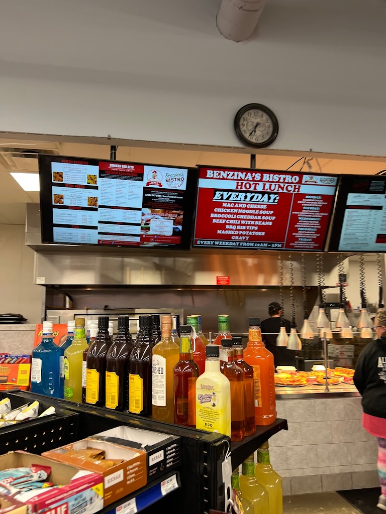 Benzina's Bistro W/ Duke's Fried Chicken 48111