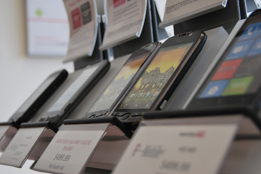 Cell Phone Store «T-Mobile», reviews and photos, 12179 S Apopka Vineland Rd #14B, Orlando, FL 32836, USA