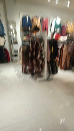 Clothing Store «Forever 21», reviews and photos, 1701 Sunrise Hwy C1, Bay Shore, NY 11706, USA