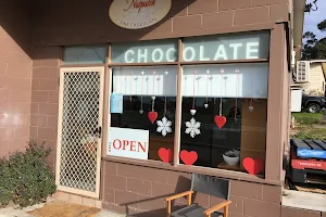 Nutpatch Pty Ltd - Hand made fine chocolate in Kettering image
