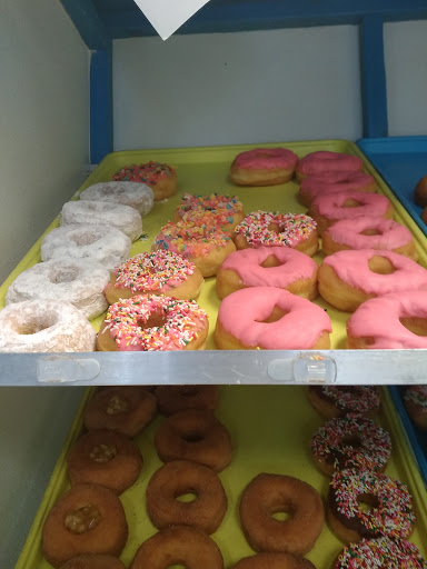 Donut Shop «Dixie Cream Donuts», reviews and photos, 1364 SW Bayshore Blvd, Port St Lucie, FL 34983, USA