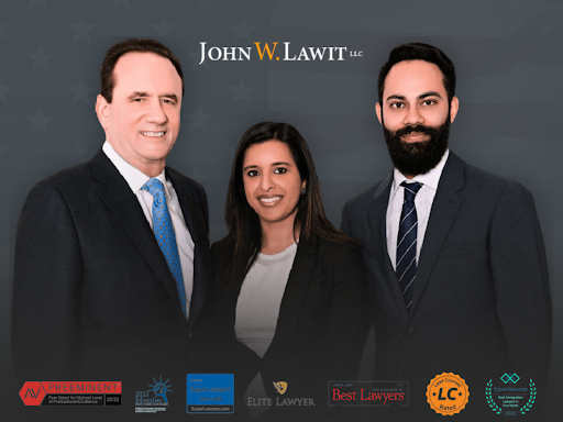 Immigration Attorney «John W. Lawit, Attorney», reviews and photos