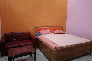 Pandit ji Hotel and Rooms image