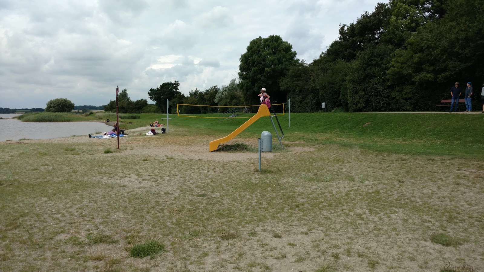 Foto von Strand Arnis und die siedlung