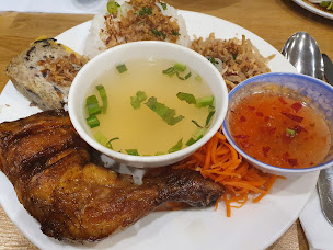 Photo n°92 de Ngoc Xuyen Saigon à Paris ()