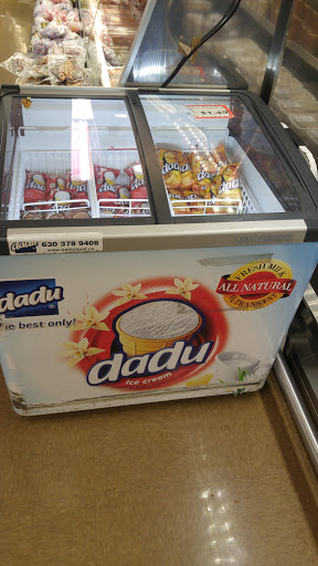 Shopping Mall «Golf Mill Shopping Center», reviews and photos, 239 Golf mill Center, Niles, IL 60714, USA