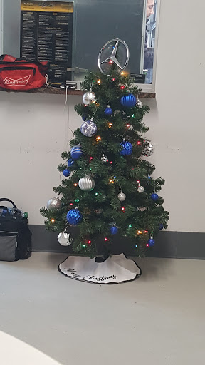 Mercedes Benz Dealer «Viti Mercedes-Benz», reviews and photos, 975 Fish Rd, Tiverton, RI 02878, USA