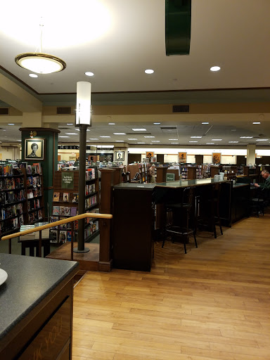 Book Store «Barnes & Noble», reviews and photos, 1201 42nd St S, Fargo, ND 58103, USA