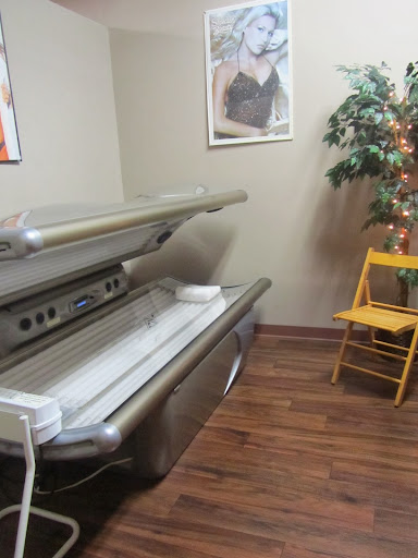 Hair Salon «Simmons Family Cuts & Fast Tans», reviews and photos, 1101 W Market St, Harrisonburg, VA 22801, USA