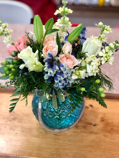 Florist «The Finishing Touch Florist», reviews and photos, 215 Kings Hwy #101, Fredericksburg, VA 22405, USA