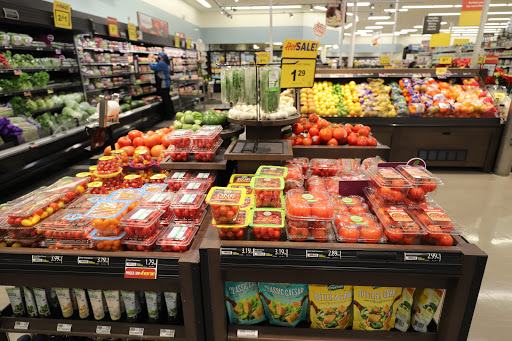Grocery Store «Food Lion», reviews and photos, 2004 Midway Dr, Harrington, DE 19952, USA