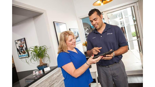 Auto Repair Shop «Auto Lab», reviews and photos, 400 S Milwaukee Ave, Libertyville, IL 60048, USA