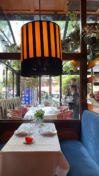 Atmosphère du Restaurant de fruits de mer Le Dôme Montparnasse à Paris - n°18