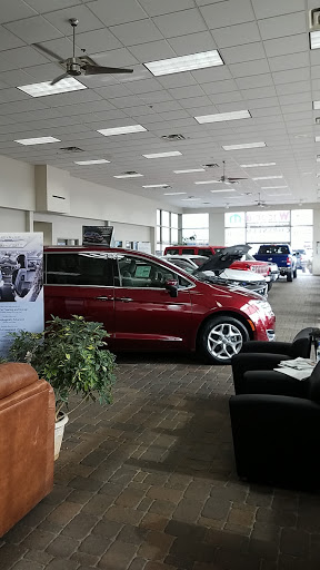Car Dealer «Waconia Dodge Chrysler Jeep», reviews and photos, 905 Strong Dr, Waconia, MN 55387, USA