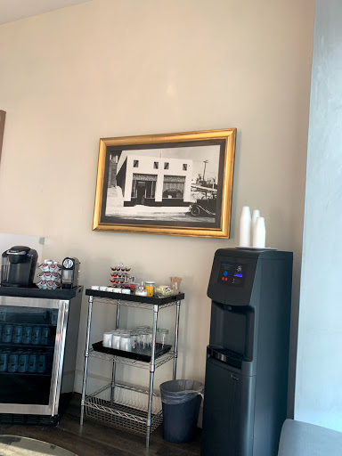 Hair Salon «Hush Hush Hair Salon», reviews and photos, 1020 Manhattan Ave, Manhattan Beach, CA 90266, USA