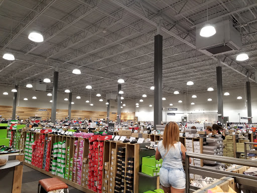 Shoe Store «DSW Designer Shoe Warehouse», reviews and photos, 19135 Biscayne Blvd, Aventura, FL 33180, USA