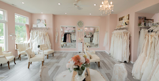 Bridal Shop «Here Comes The Dress», reviews and photos, 850 E 1050 N #101, Chesterton, IN 46304, USA