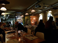 Atmosphère du Restaurant Le Paname Art Café à Paris - n°10